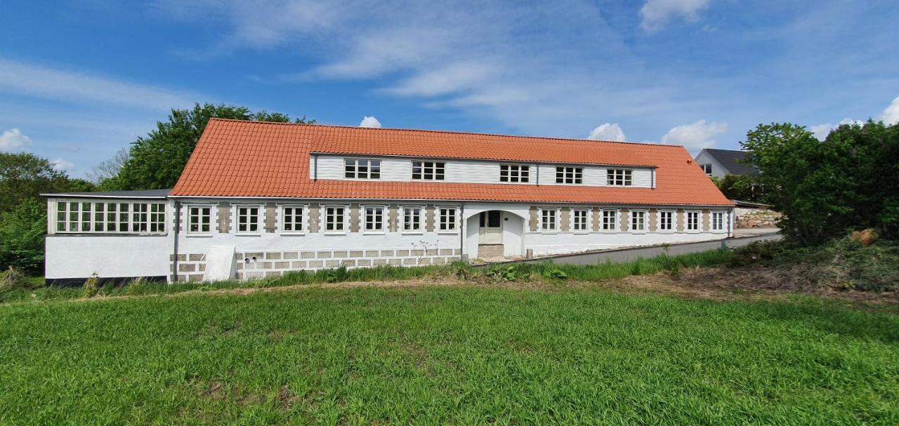 Bed and Breakfast Hos Molsgaarden Knebel Экстерьер фото