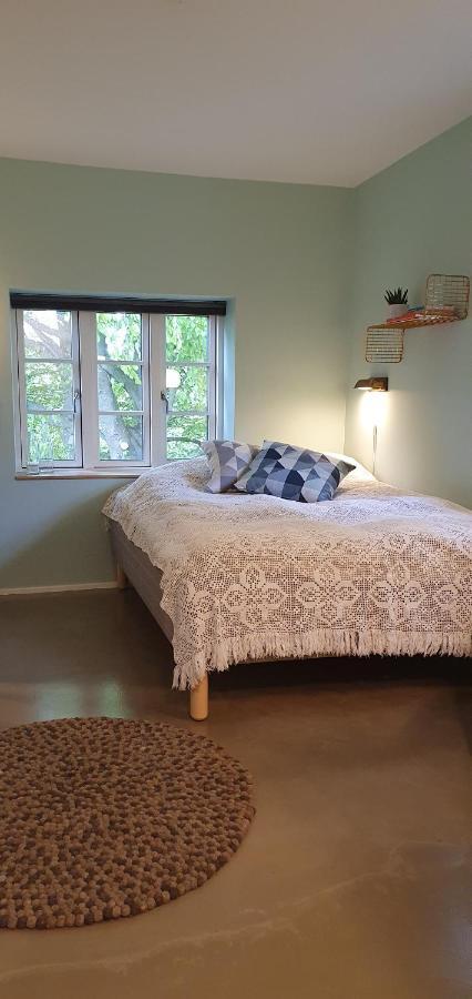 Bed and Breakfast Hos Molsgaarden Knebel Экстерьер фото