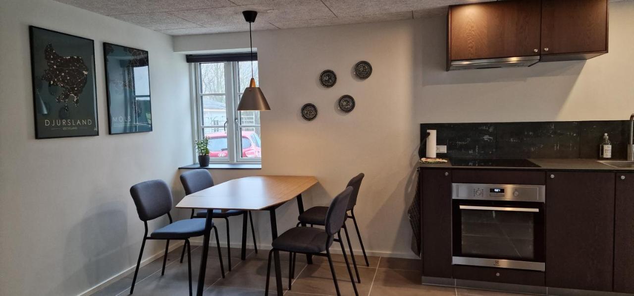 Bed and Breakfast Hos Molsgaarden Knebel Экстерьер фото