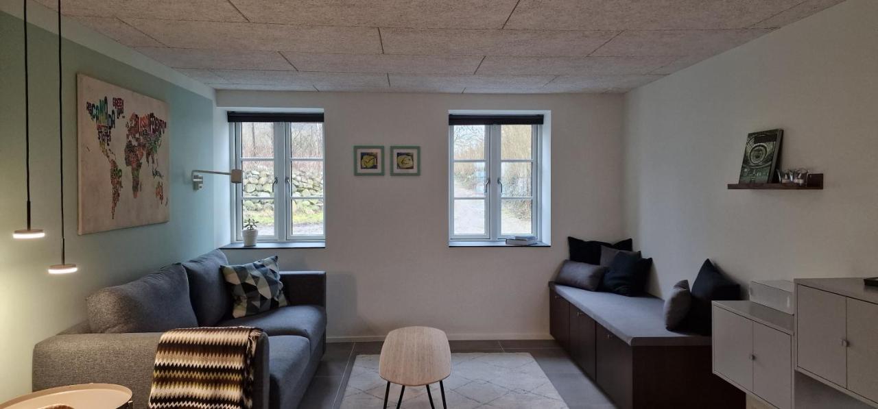Bed and Breakfast Hos Molsgaarden Knebel Экстерьер фото